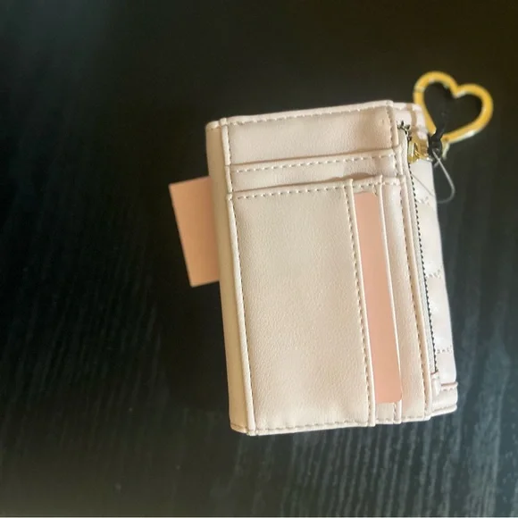 Juicy couture baby pink wallet - Picture 3 of 3